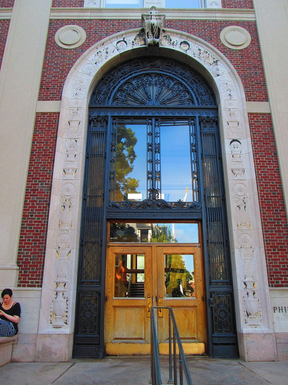 Philosophy Hall & The Thinker